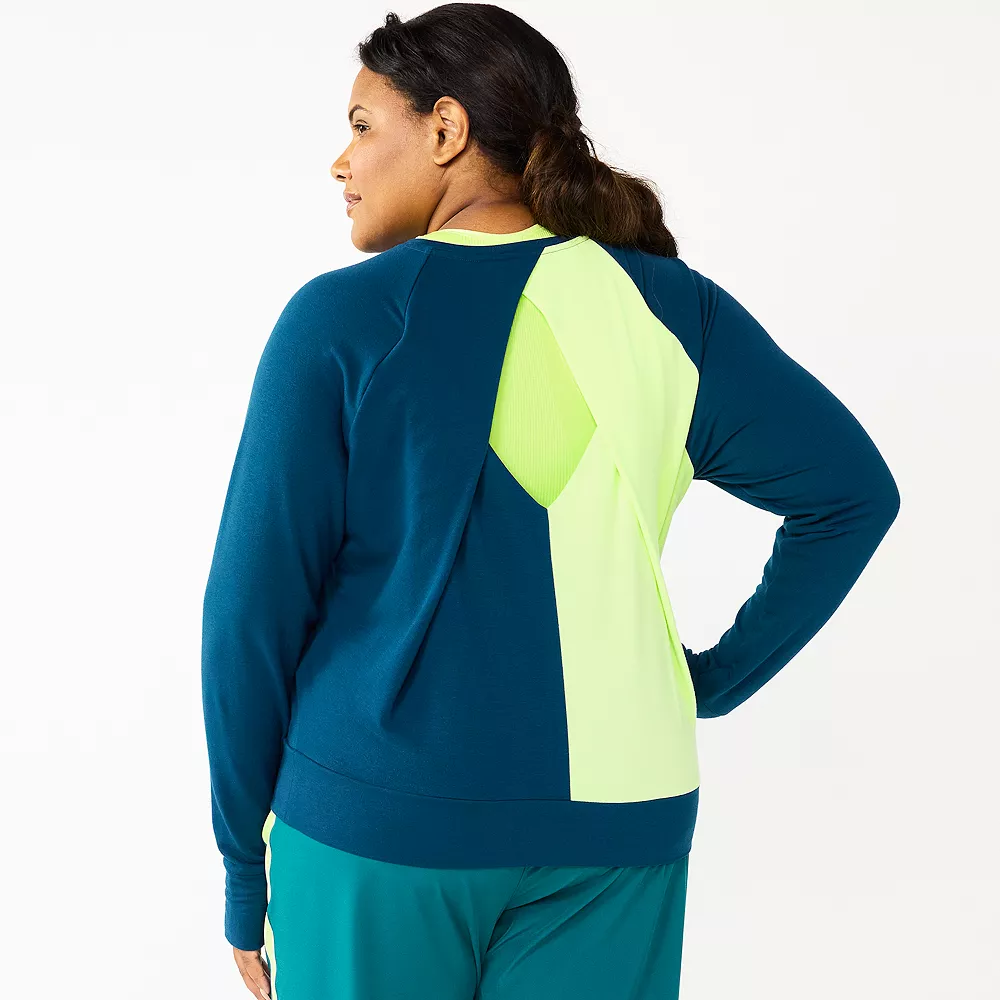 Plus Size Tek Gear® Keyhole Back Long-Sleeve Tee - Image 4